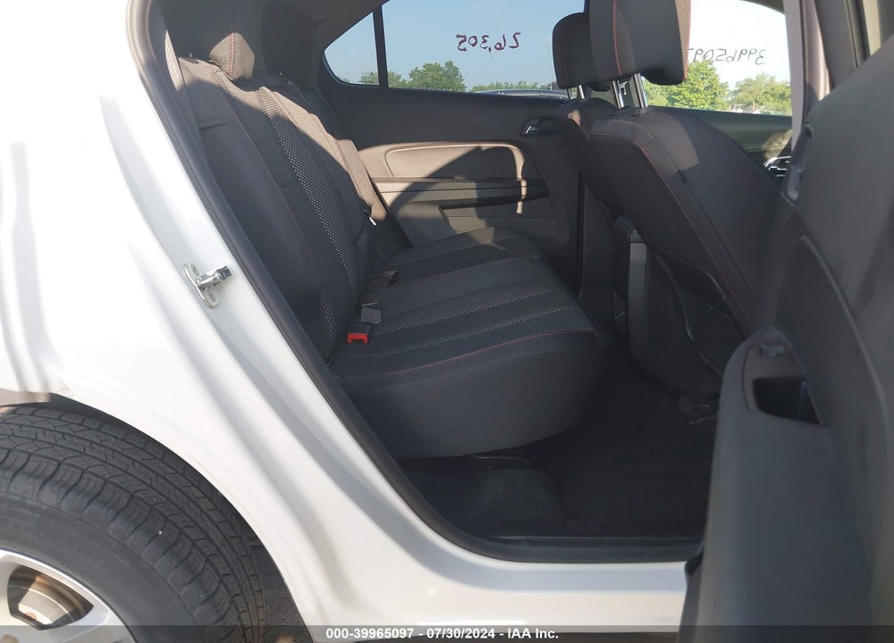 2015 CHEVROLET EQUINOX 1LT VIN: 1GNALBEK9FZ105519