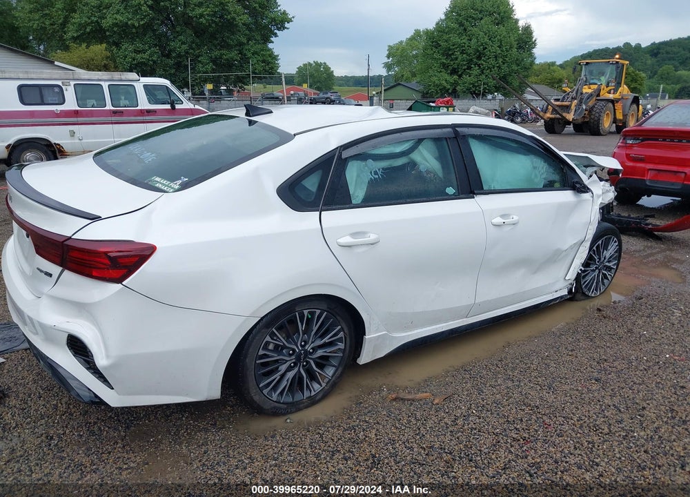 2023 KIA FORTE VIN: 3KPF54ADXPE674307