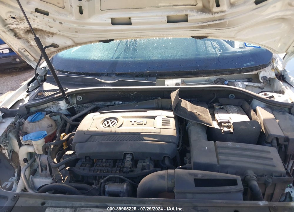 2017 VOLKSWAGEN PASSAT 1.8T R-LINE VIN: 1VWDT7A34HC069131