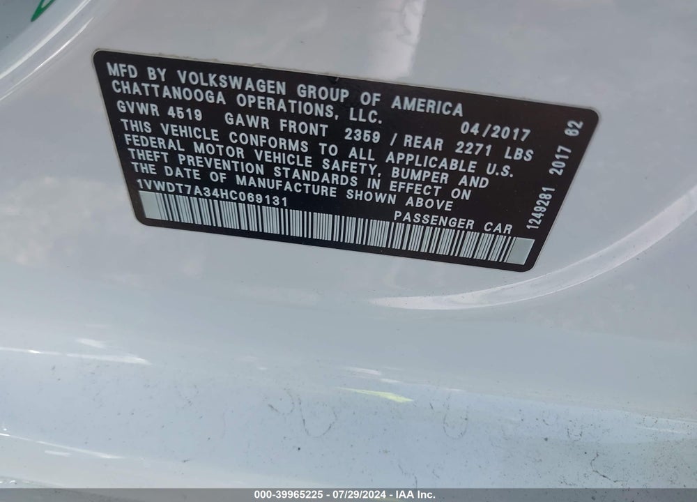 2017 VOLKSWAGEN PASSAT 1.8T R-LINE VIN: 1VWDT7A34HC069131