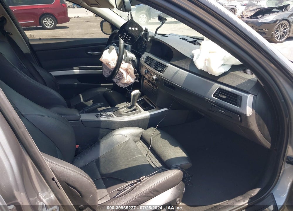 2009 BMW 328I VIN: WBAPH57539NL76694