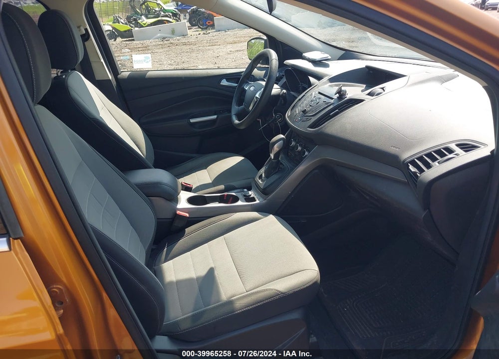2016 FORD ESCAPE SE VIN: 1FMCU9GX1GUA64748