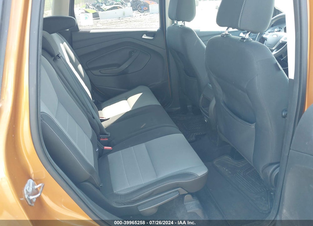 2016 FORD ESCAPE SE VIN: 1FMCU9GX1GUA64748