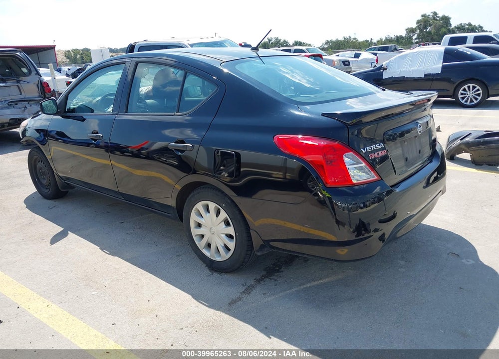 2018 NISSAN VERSA 1.6 S+ VIN: 3N1CN7AP8JL814651