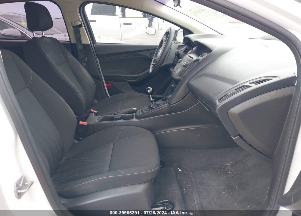 2017 FORD FOCUS S VIN: 1FADP3E25HL229797