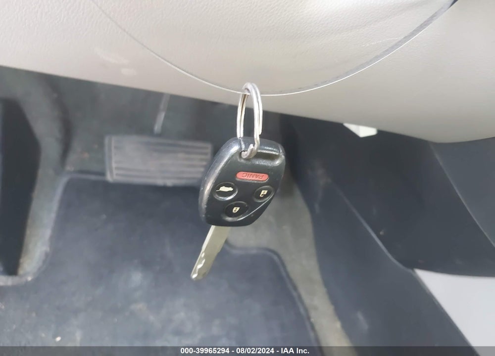 2015 HONDA PILOT LX VIN: 5FNYF3H23FB011352