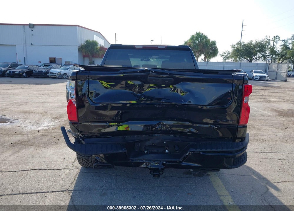 2024 CHEVROLET SILVERADO 1500 4WD SHORT BED RST VIN: 2GCUDEED8R1175774