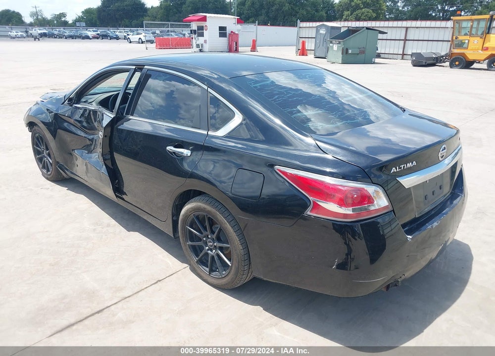 2015 NISSAN ALTIMA 2.5 S VIN: 1N4AL3AP7FC174900