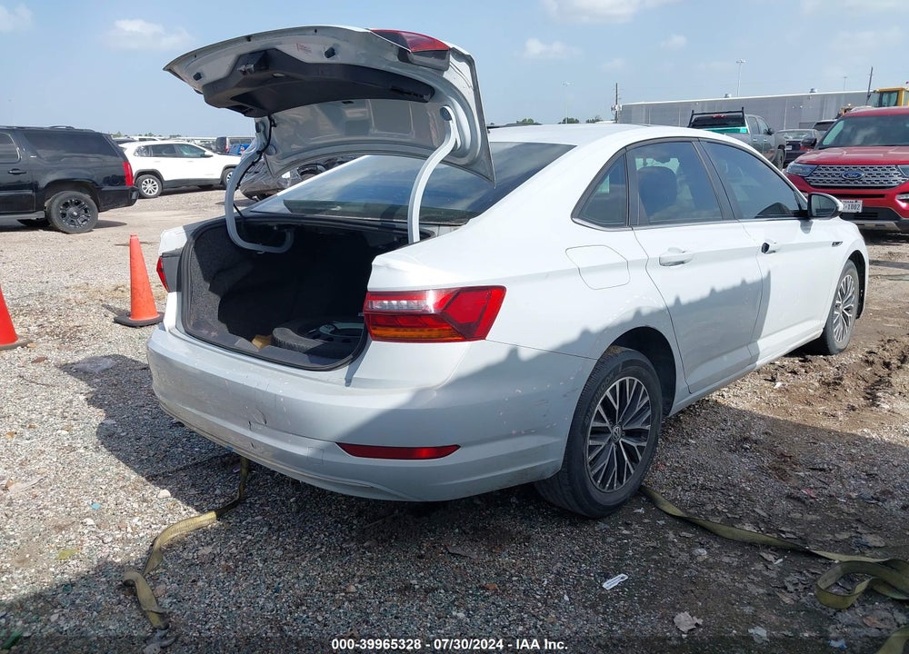 2019 VOLKSWAGEN JETTA 1.4T SEL VIN: 3VWE57BU3KM099880