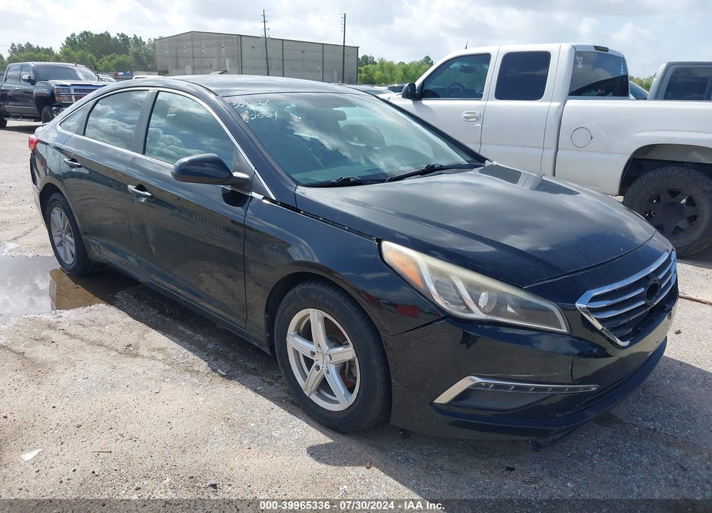 2015 HYUNDAI SONATA SE VIN: 5NPE24AF7FH150810