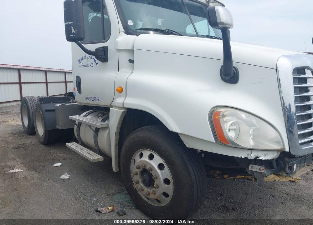 2013 FREIGHTLINER CASCADIA 125 VIN: 1FUJGEDV1DSFA5937