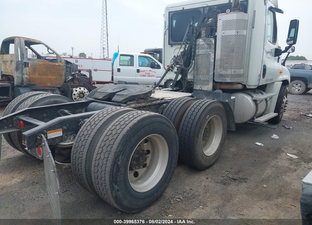 2013 FREIGHTLINER CASCADIA 125 VIN: 1FUJGEDV1DSFA5937
