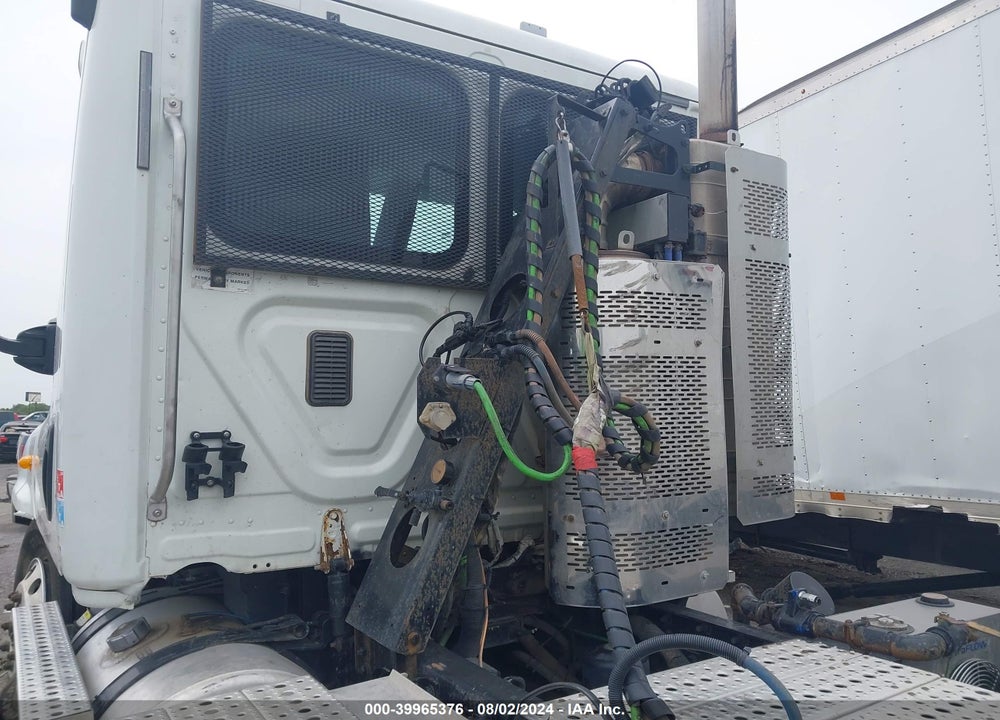 2013 FREIGHTLINER CASCADIA 125 VIN: 1FUJGEDV1DSFA5937