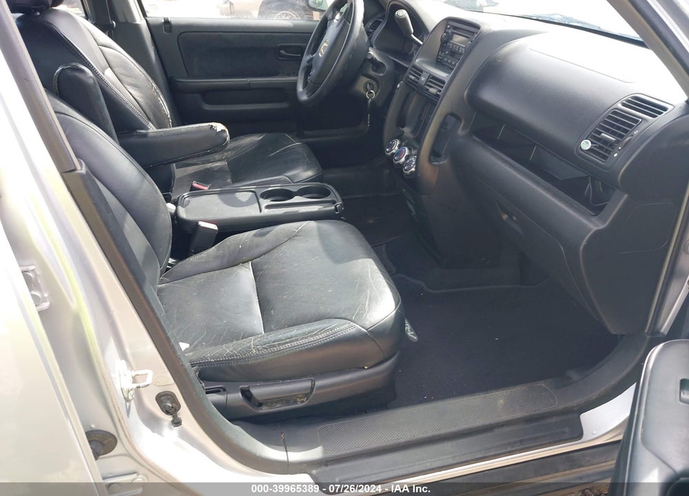 2005 HONDA CR-V LX VIN: SHSRD68525U304768