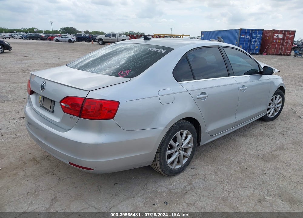 2014 VOLKSWAGEN JETTA 1.8T SE VIN: 3VWD07AJ1EM390478