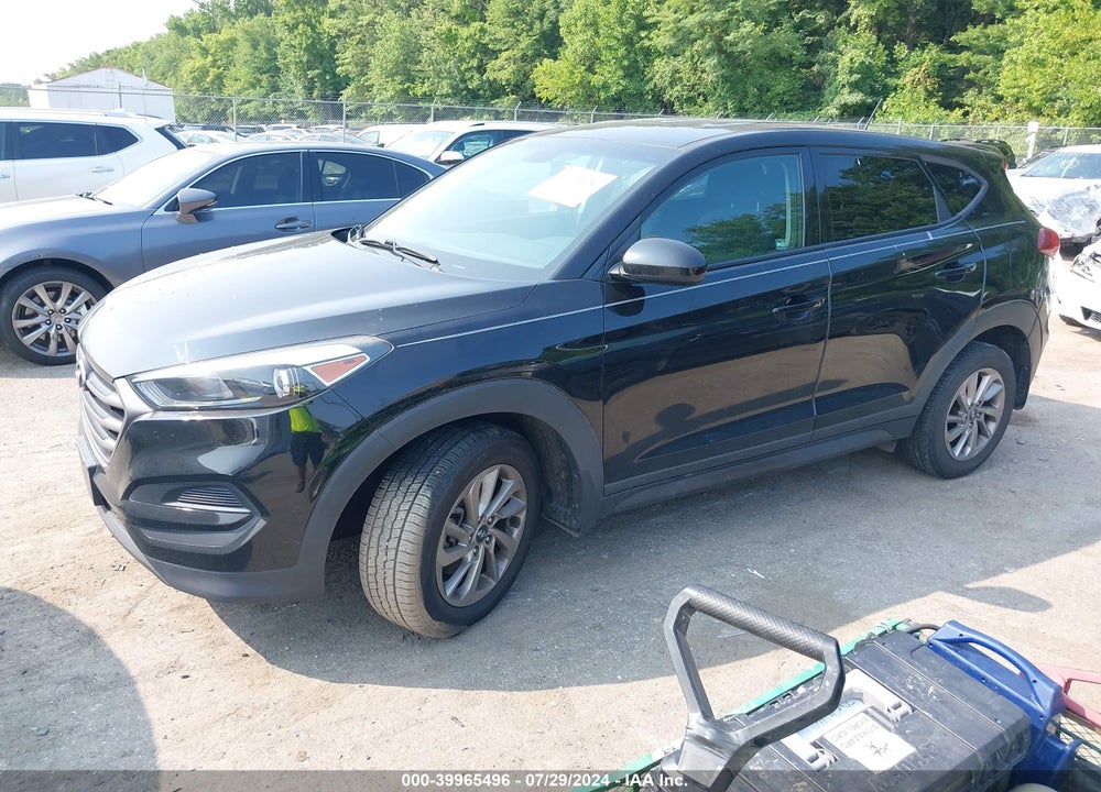 2016 HYUNDAI TUCSON SE VIN: KM8J23A46GU137816