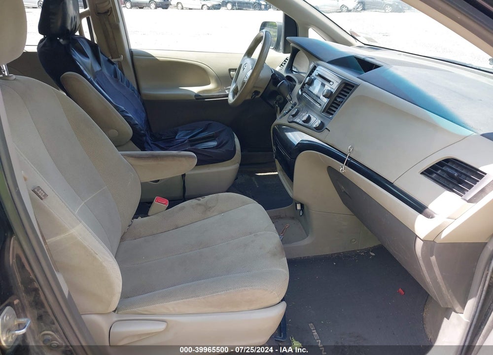 2011 TOYOTA SIENNA BASE V6 VIN: 5TDZK3DC7BS147763