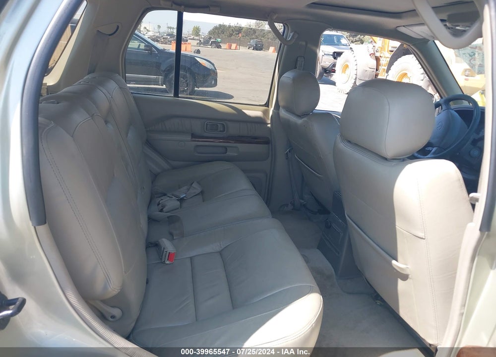 1999 INFINITI QX4 VIN: JNRAR05Y8XW050483