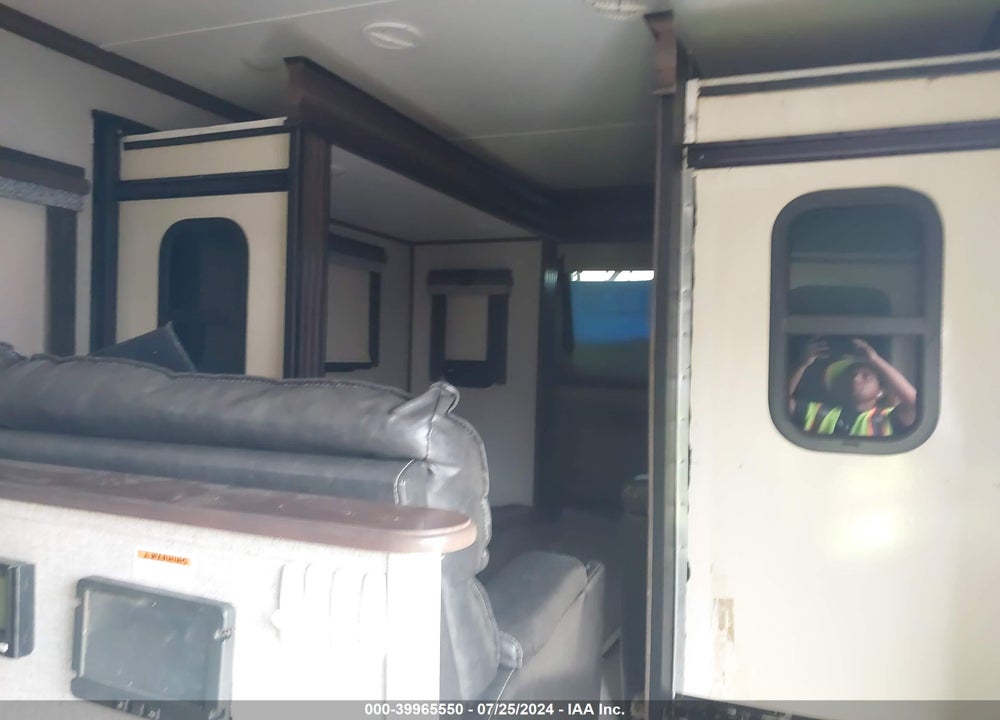 2020 ALPINE 370 VIN: 4YDF37026LE780540