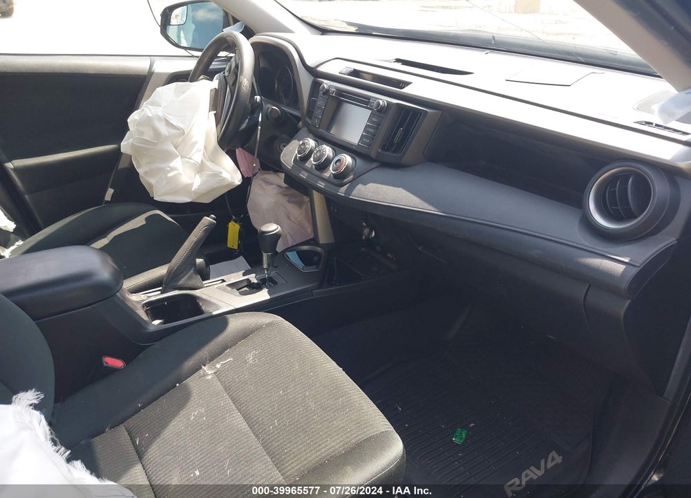 2018 TOYOTA RAV4 LE VIN: 2T3BFREV5JW738437