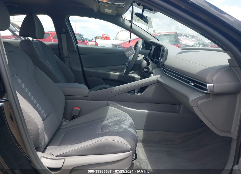 2023 HYUNDAI ELANTRA VIN: KMHLL4AG8PU538922