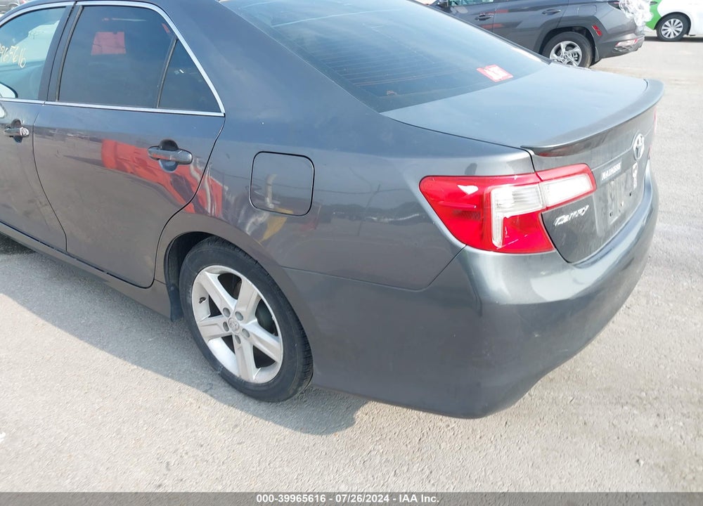 2013 TOYOTA CAMRY SE VIN: 4T1BF1FK1DU218111