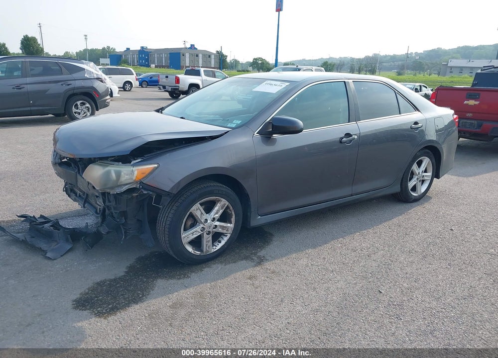 2013 TOYOTA CAMRY SE VIN: 4T1BF1FK1DU218111