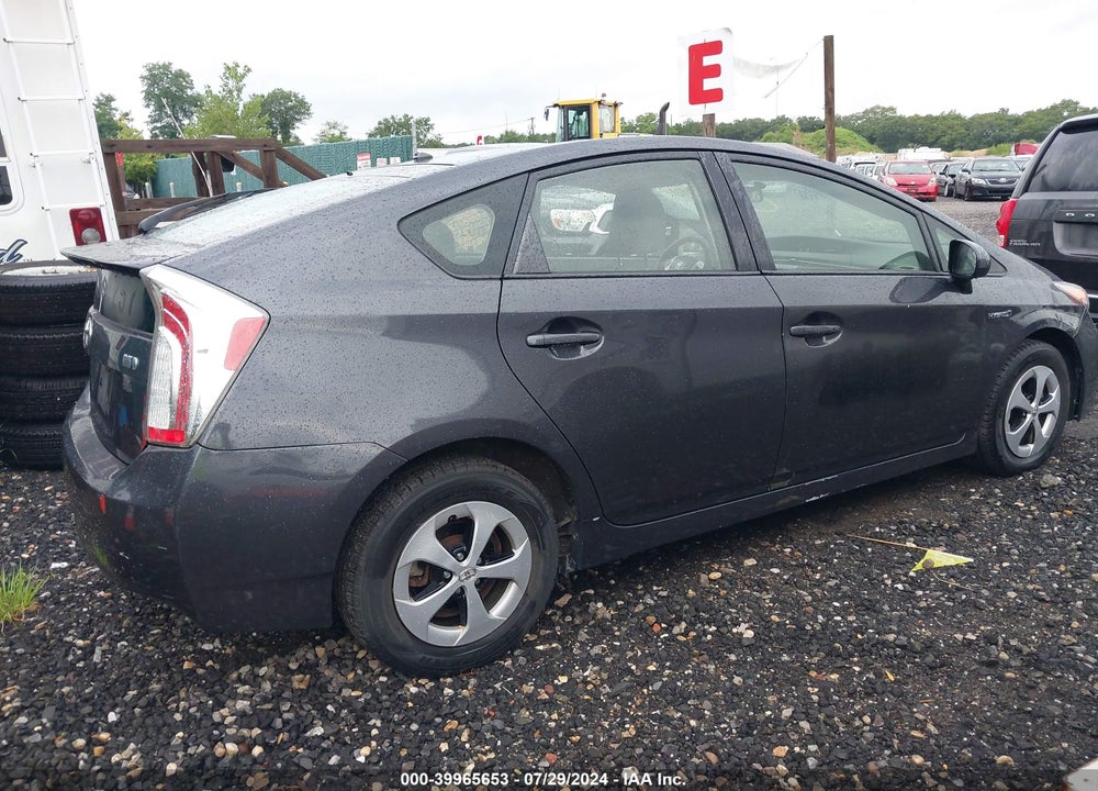 2015 TOYOTA PRIUS ONE VIN: JTDKN3DU2F1946726