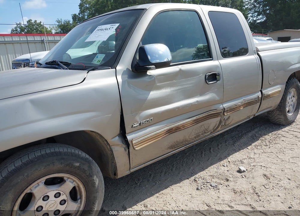 2001 CHEVROLET SILVERADO 1500 LS VIN: 2GCEC19V211246703