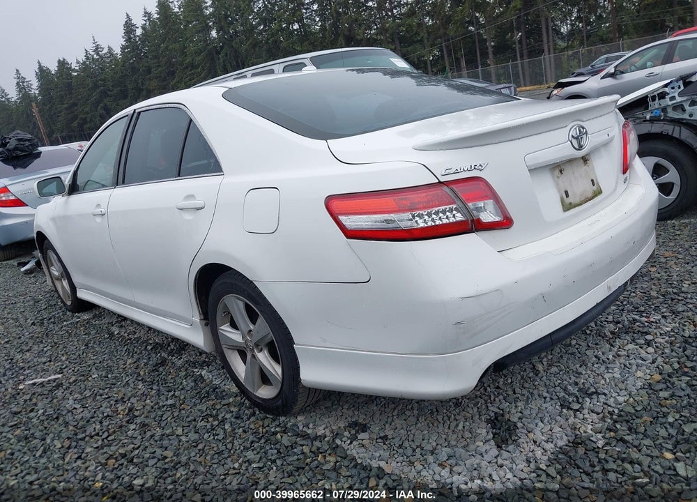 2011 TOYOTA CAMRY SE VIN: 4T1BF3EK1BU698323