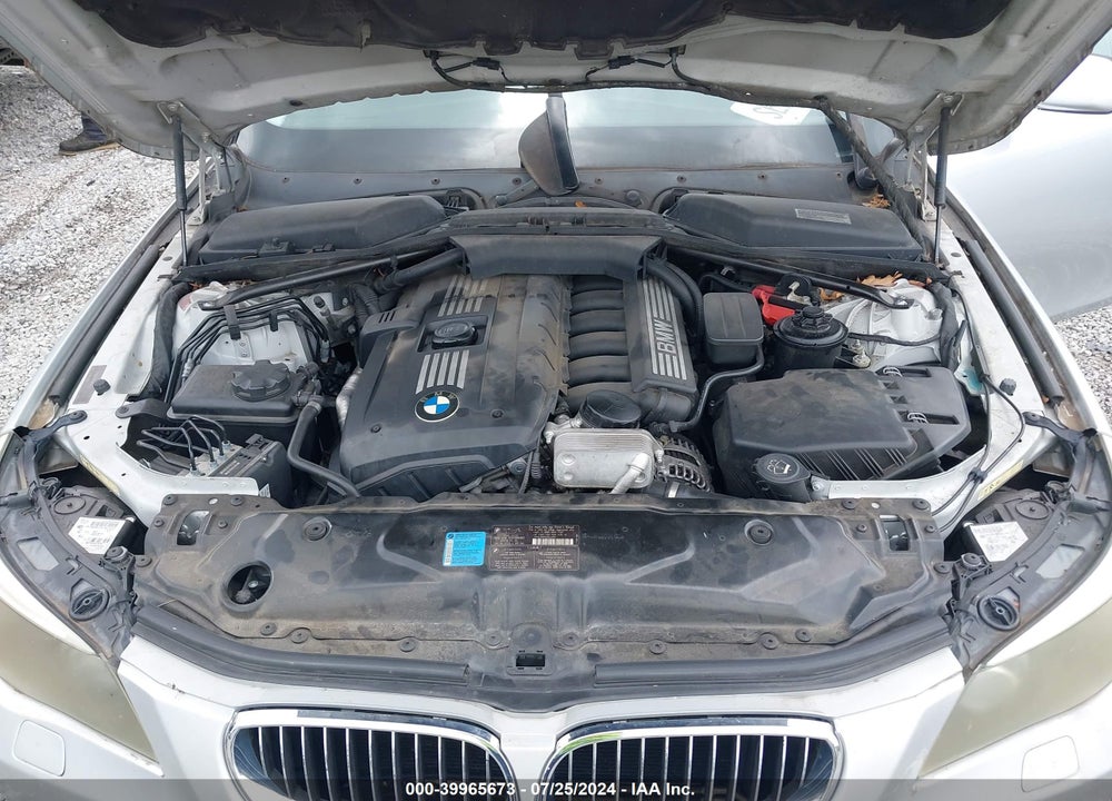 2009 BMW 528I VIN: WBANU535X9C119309