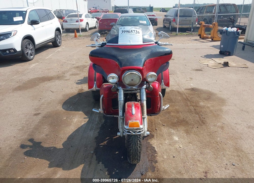 2012 HARLEY-DAVIDSON FLHTCUTG TRI GLIDE ULTRA CLASSIC VIN: 1HD1MAM12CB850043
