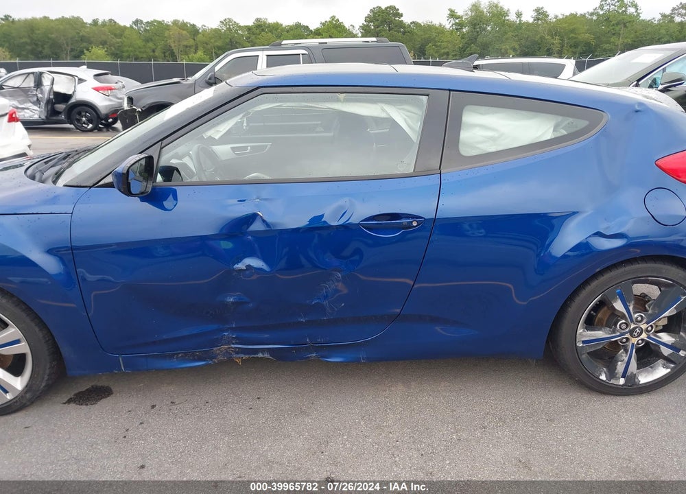 2017 HYUNDAI VELOSTER VALUE EDITION VIN: KMHTC6AD0HU320475