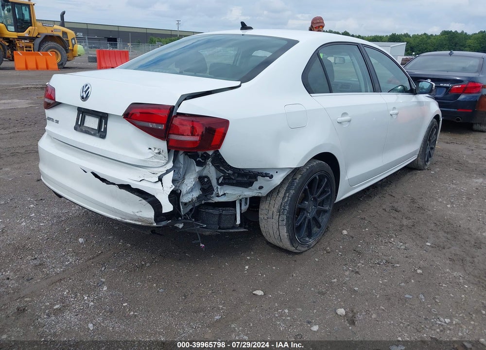 2017 VOLKSWAGEN JETTA 1.4T SE VIN: 3VWDB7AJXHM364170