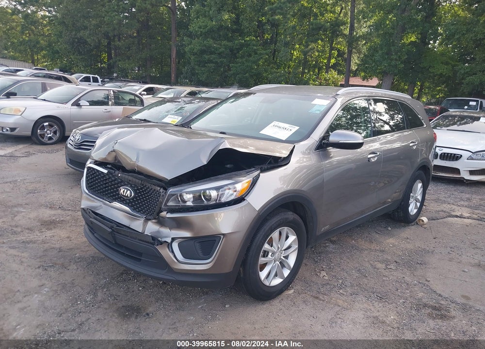 2018 KIA SORENTO 2.4L LX VIN: 5XYPGDA38JG351521