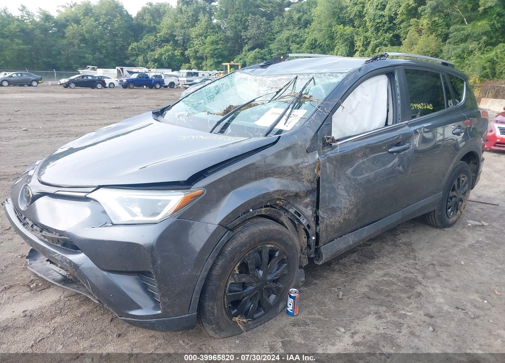 2018 TOYOTA RAV4 LE VIN: 2T3BFREV7JW820086