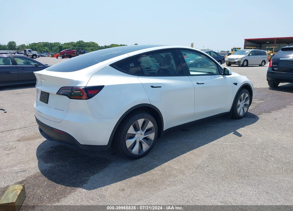 2024 TESLA MODEL Y LONG RANGE DUAL MOTOR ALL-WHEEL DRIVE VIN: 7SAYGDEE0RA250606
