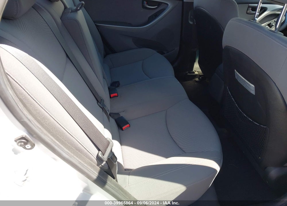 2014 HYUNDAI ELANTRA SE VIN: KMHDH4AE0EU164727