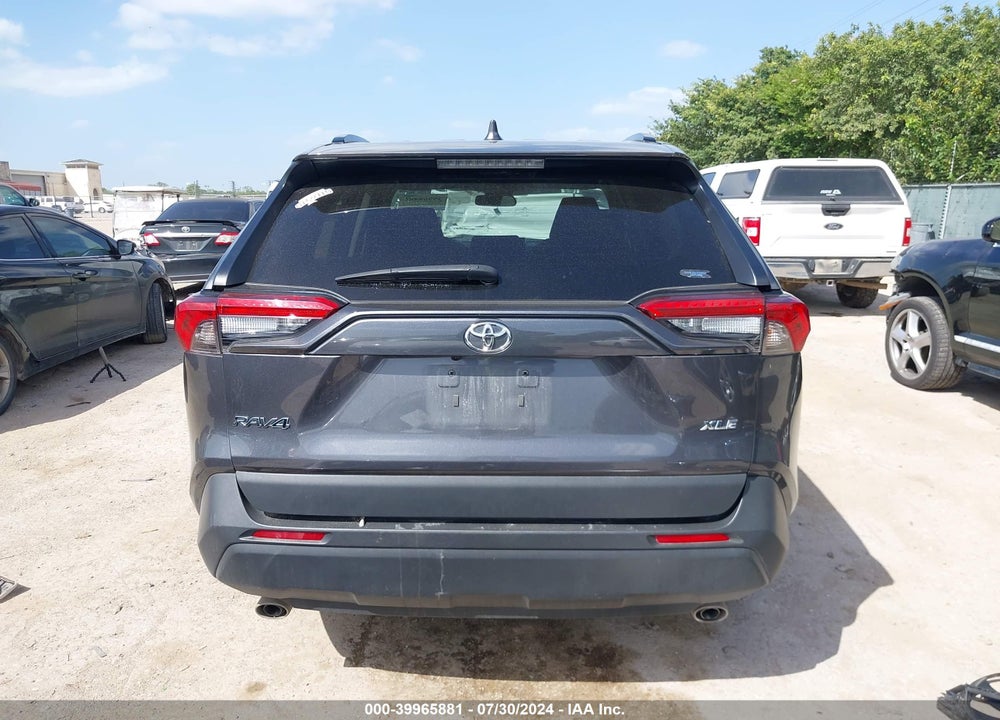 2022 TOYOTA RAV4 XLE VIN: 2T3W1RFV0NC189025