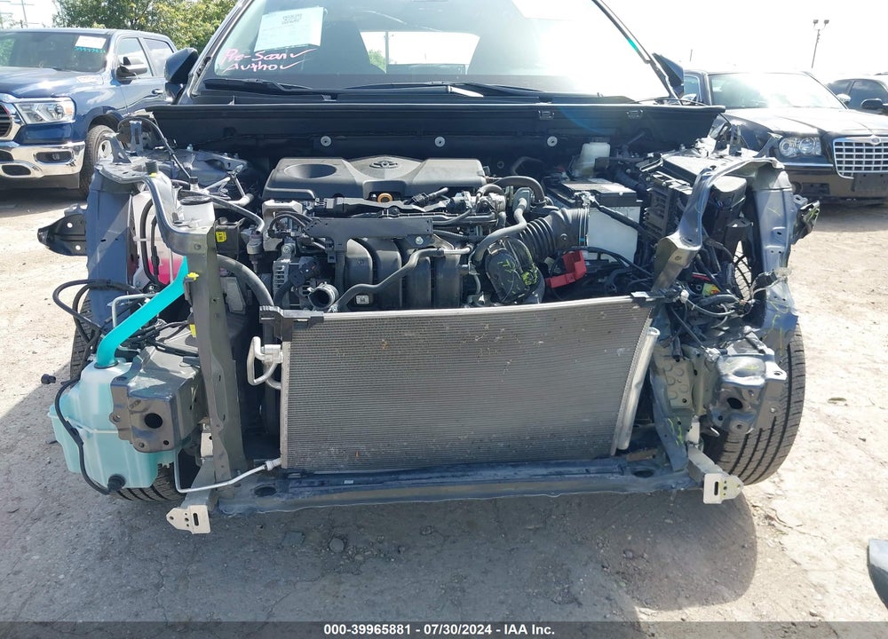 2022 TOYOTA RAV4 XLE VIN: 2T3W1RFV0NC189025