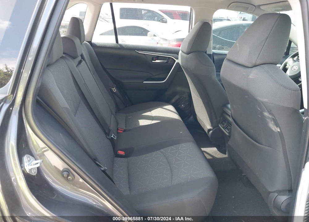 2022 TOYOTA RAV4 XLE VIN: 2T3W1RFV0NC189025