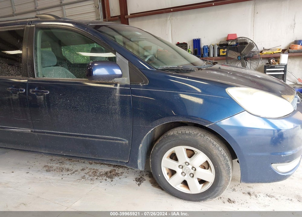 2005 TOYOTA SIENNA XLE VIN: 5TDZA22C15S333044