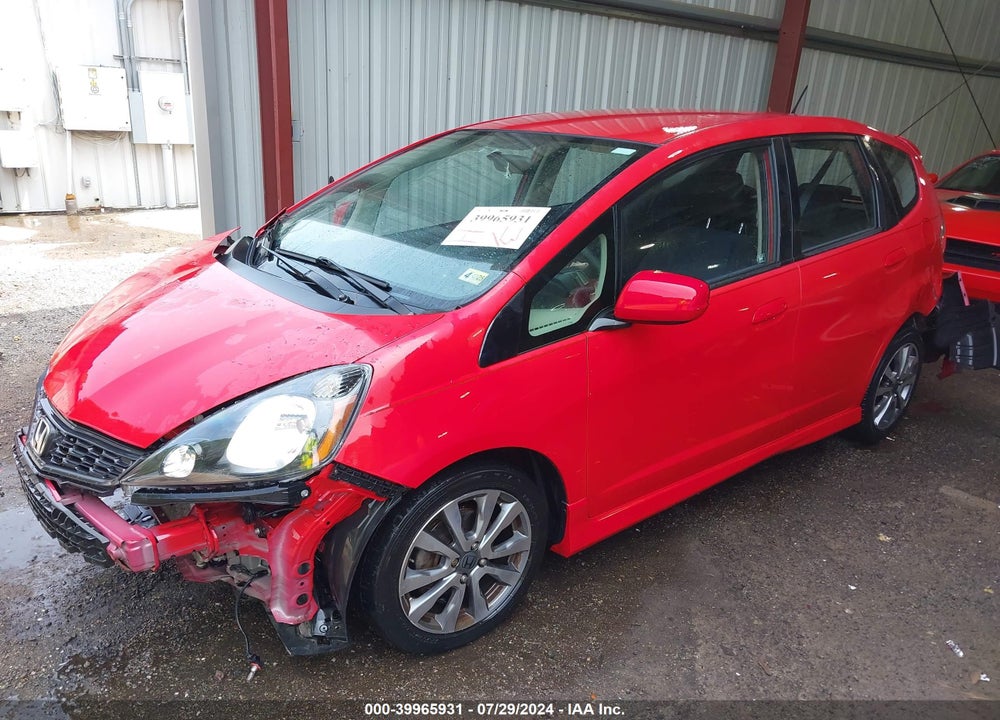 2013 HONDA FIT SPORT VIN: JHMGE8H57DC071262