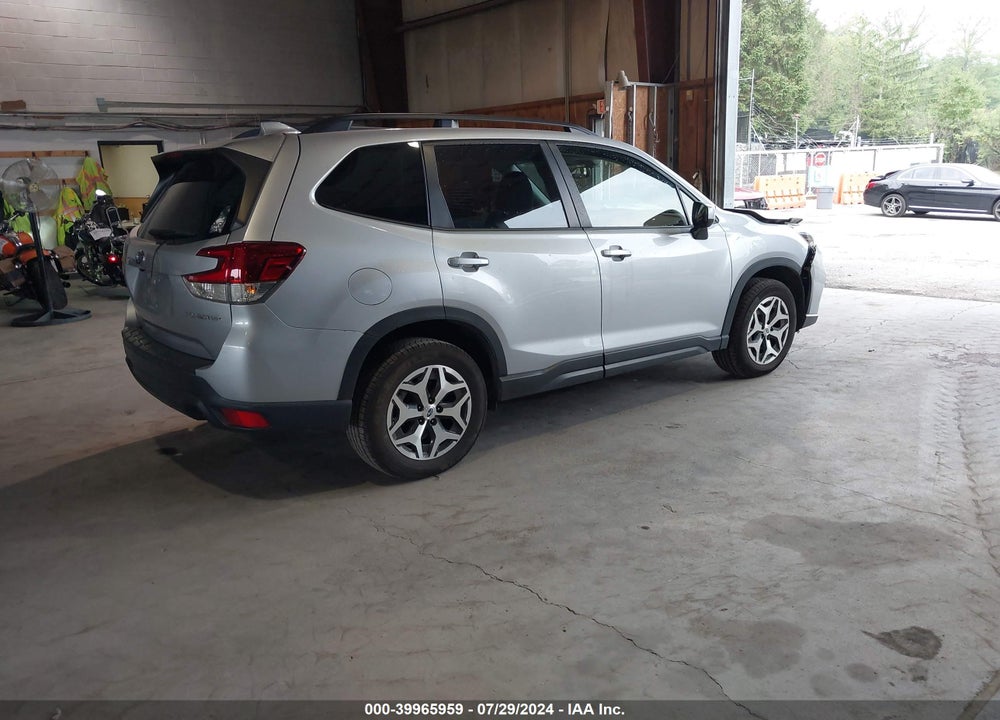 2021 SUBARU FORESTER VIN: JF2SKAFC0MH538961
