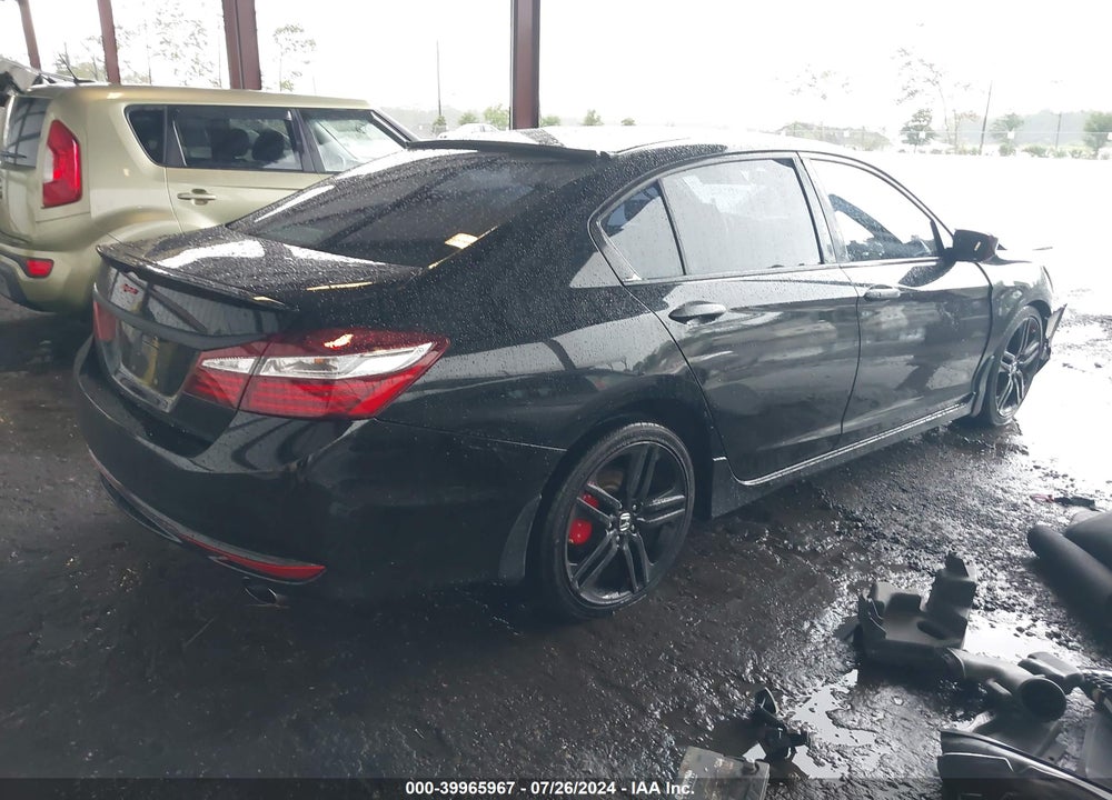 2017 HONDA ACCORD VIN: 1HGCR2F57HA165262