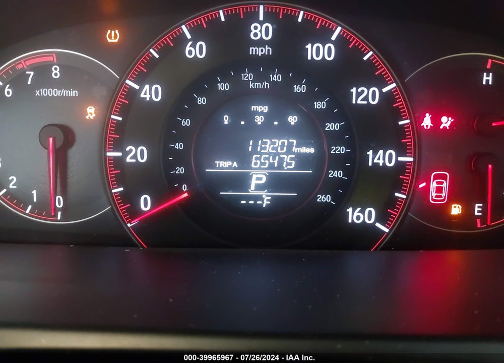 2017 HONDA ACCORD VIN: 1HGCR2F57HA165262