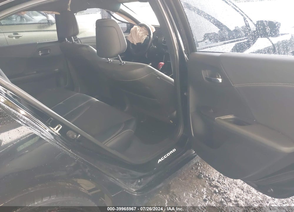 2017 HONDA ACCORD VIN: 1HGCR2F57HA165262
