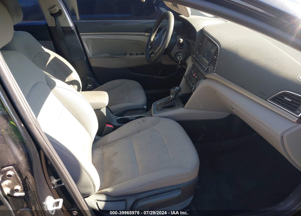 2018 HYUNDAI ELANTRA SEL VIN: 5NPD84LF2JH342703
