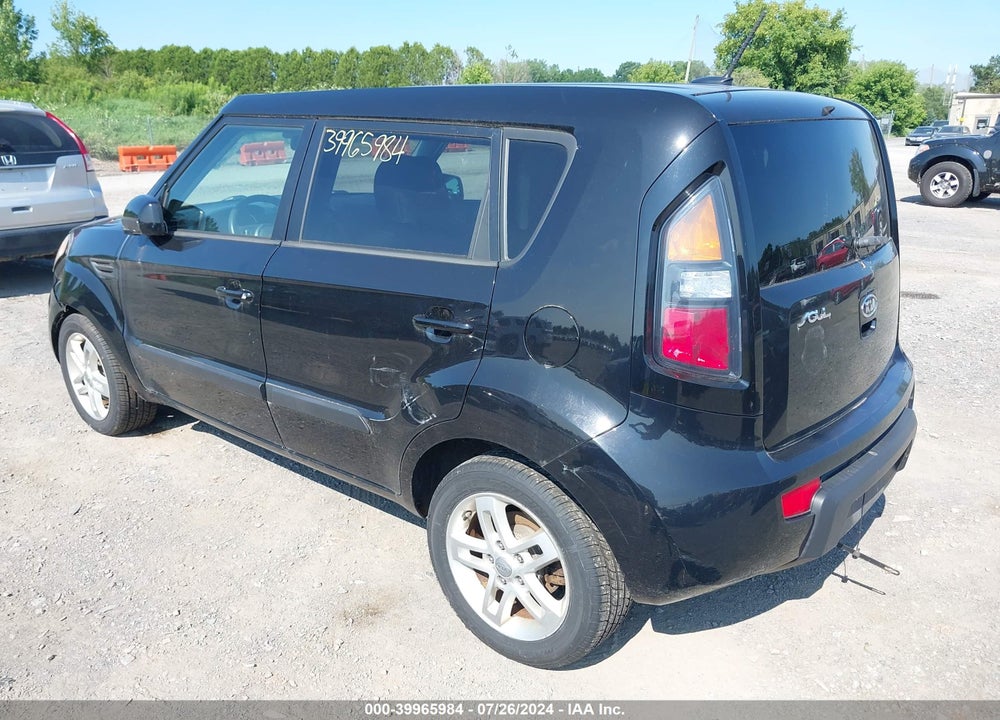2011 KIA SOUL VIN: KNDJT2A22B7711295
