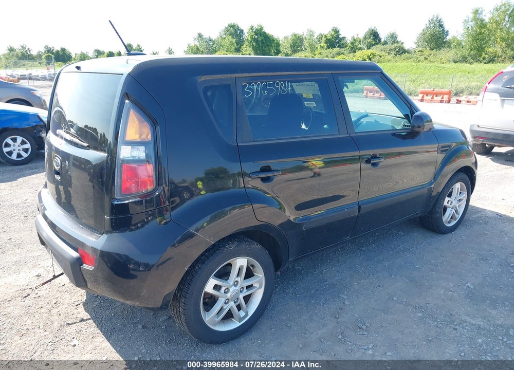 2011 KIA SOUL VIN: KNDJT2A22B7711295